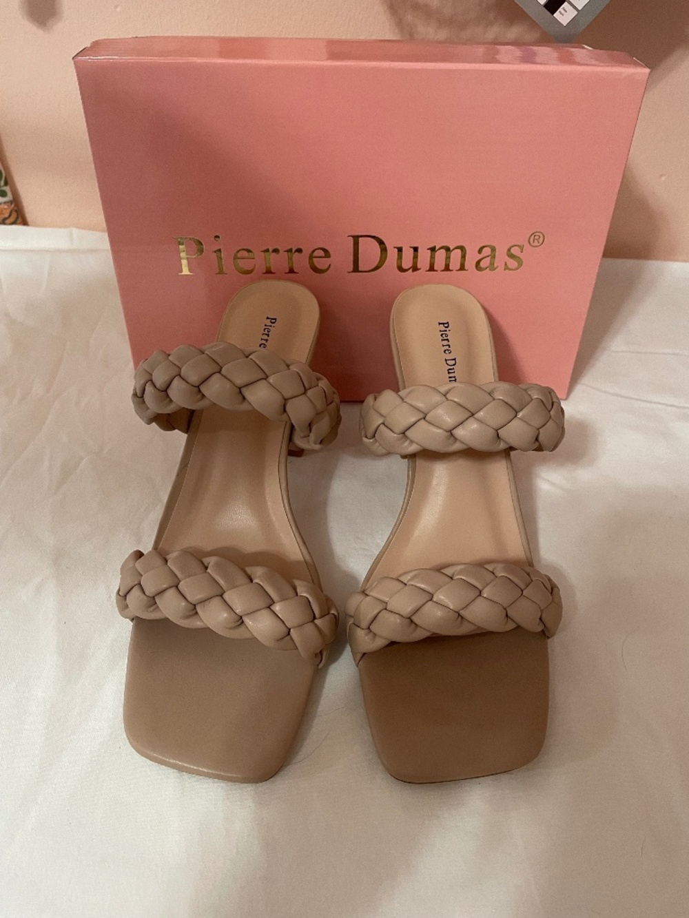 NWT Pierre Dumas sz 8 Nude block heel sandal